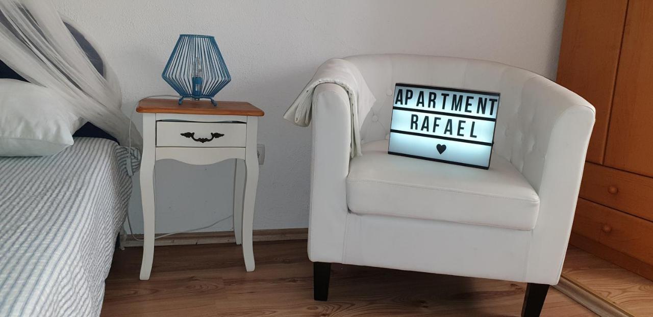 Apartment Rafael セニ エクステリア 写真
